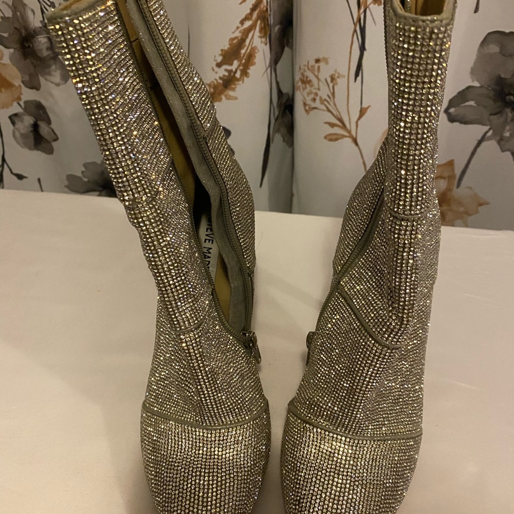 Steve Madden Silver Sparkling High Heel Boots Size 7M - Picture 2 of 16
